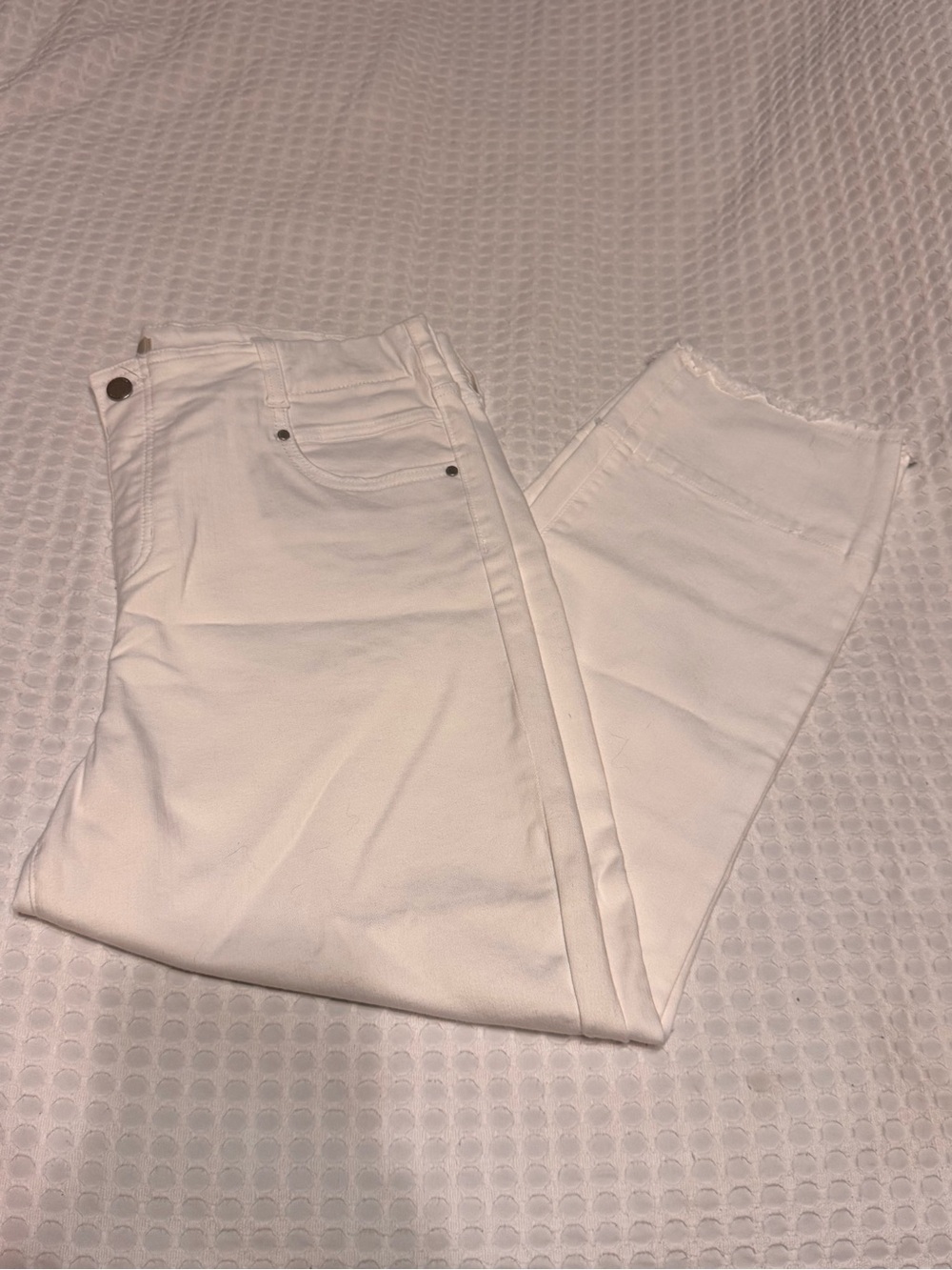 Liverpool Jeans Company White Cropped Skinny Jeans with Frayed Hem